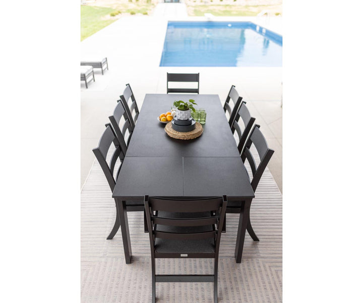 Berkley Expandable 42″ x 72″ Table